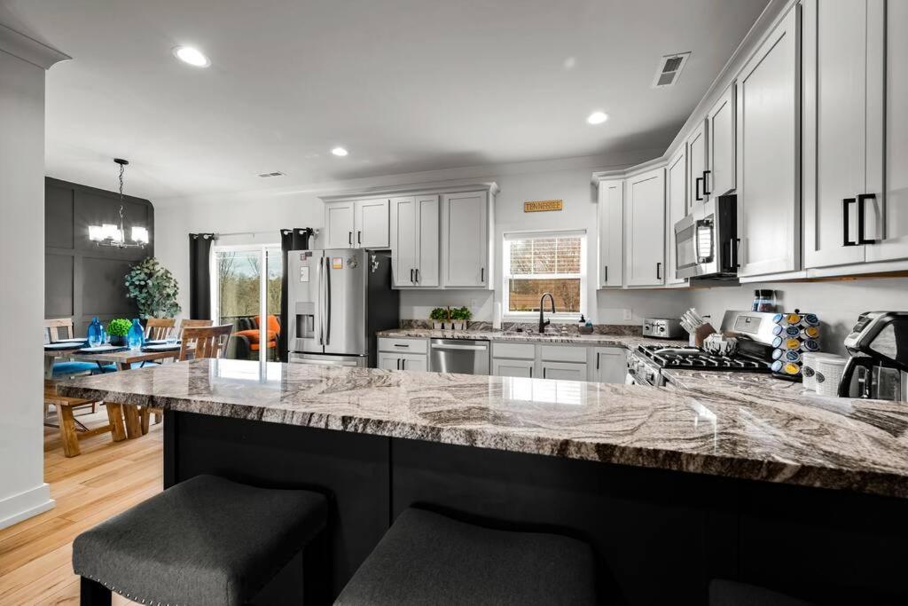 *Dog Friendly*Modern Home-Minutes To Dollywood, Gatlinburg, Smoky Mountains & Pigeon Forge! Exteriér fotografie